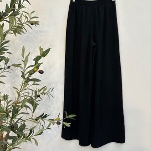 ZARA Black Wide-Leg Flow Pants – Size M